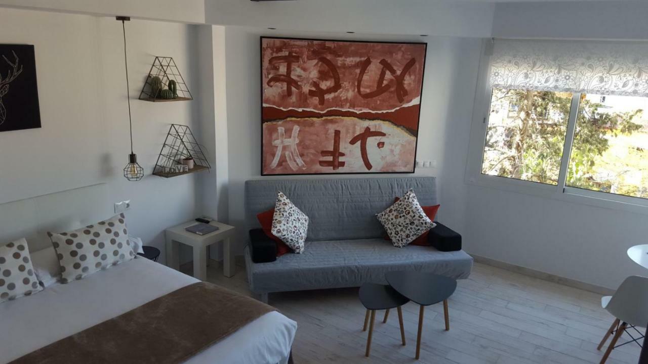 Estudiosol40 Torremolinos Exteriör bild